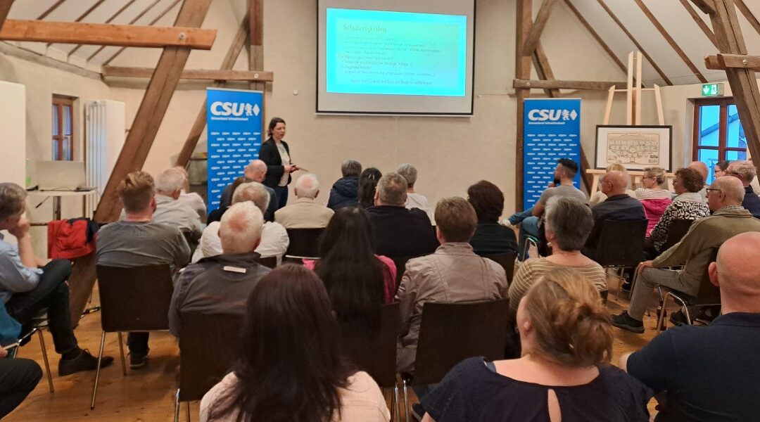 Ahnenforschung begeistert – Ein gelungener Abend in Schnaittenbach!