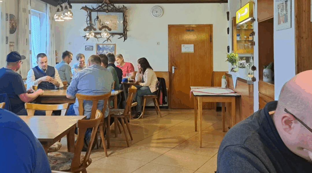 Martinigansessen mit Auskarten der Zeche im Kellerhäusl